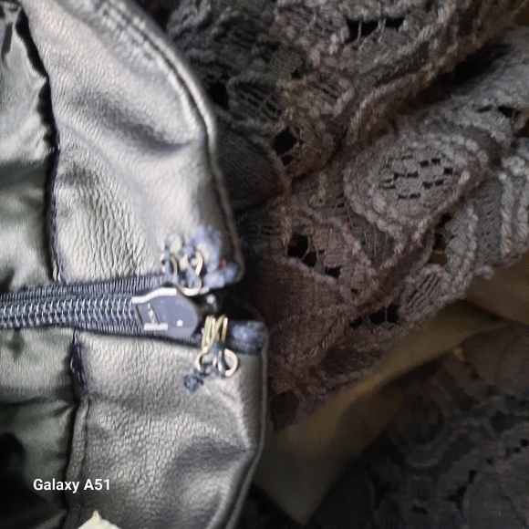 XL Kenar Black Lace Midi Skirt - Picture 12 of 13